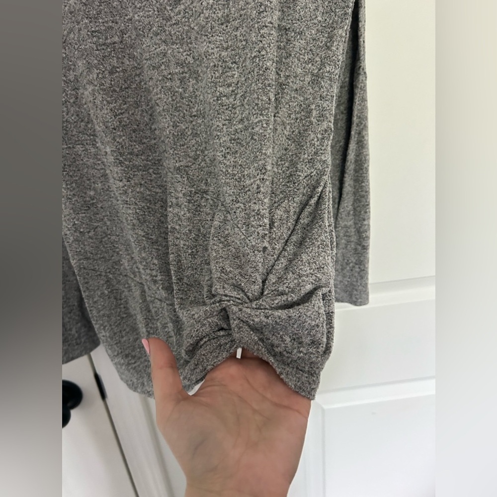 Gray knot hem mock neck sweater - Picture 2 of 5